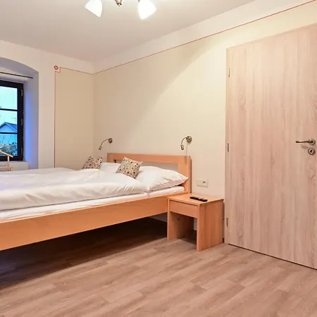 Apartment Wellness Na Vceli Lazne - Apispa - Apiterapeut-cz - 5 Procedur Karlsbad