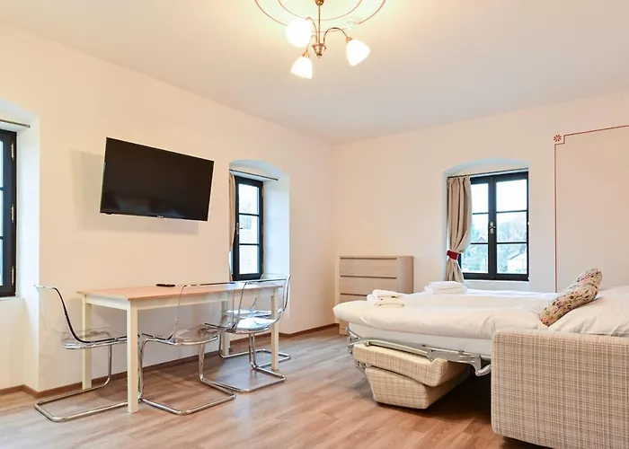 Wellness Na Vceli Lazne - Apispa - Apiterapeut-cz - 5 Procedur Appartamento Karlovy Vary