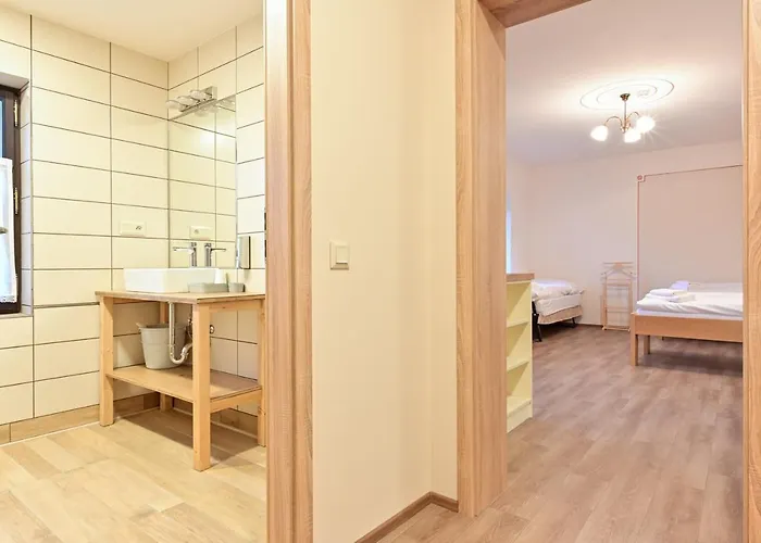 Appartamento Wellness Na Vceli Lazne - Apispa - Apiterapeut-cz - 5 Procedur Karlovy Vary