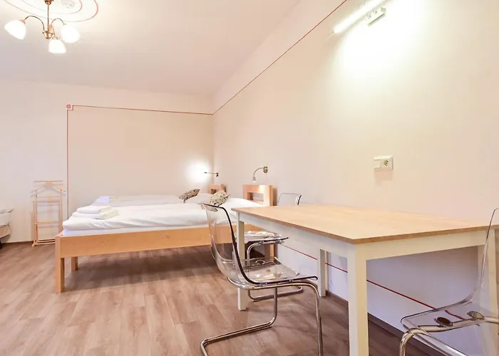 Wellness Na Vceli Lazne - Apispa - Apiterapeut-cz - 5 Procedur Appartamento Karlovy Vary